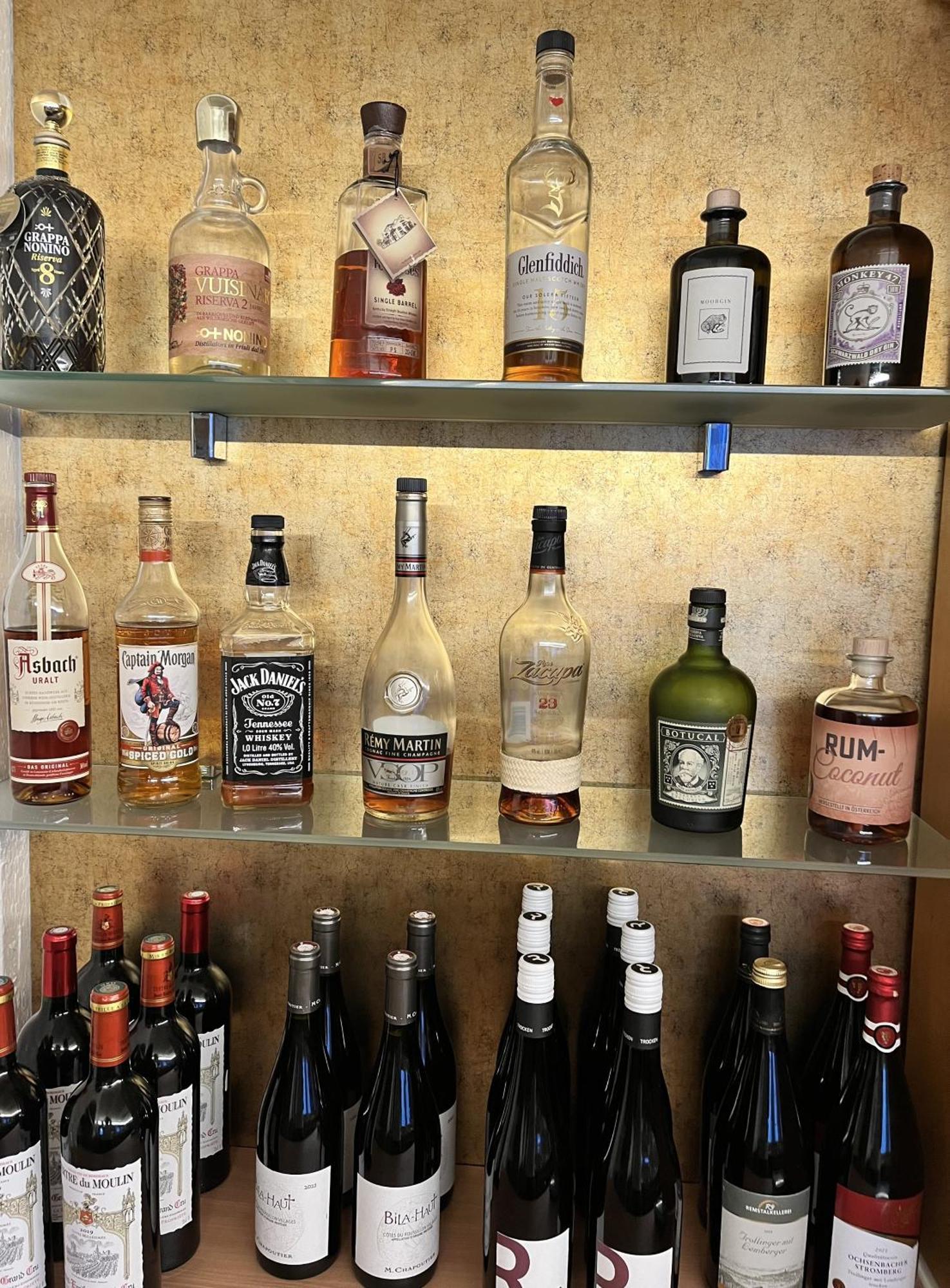Gasthof & Pension "Schwarzer Adler" マッサーベルク エクステリア 写真